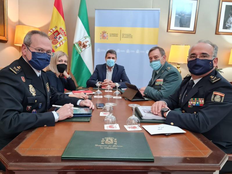 Fernández se reúne con las Fuerzas y Cuerpos de Seguridad del Estado para coordinar actuaciones programadas en 2022