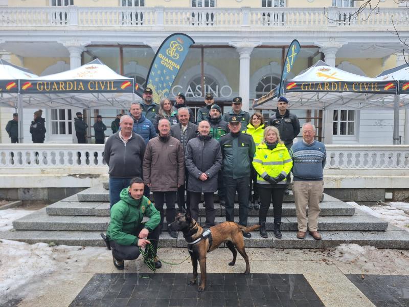 El GREIM de la Guardia Civil realizó el año pasado en Aragón 609 rescates con 942 personas auxiliadas El GREIM de la Guardia Civil realizó el año pasado en Aragón 609 rescates con 942 personas auxiliadas
