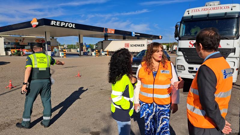 Campaña intensiva de la DGT para evitar las distracciones al volante Campaña intensiva de la DGT para evitar las distracciones al volante