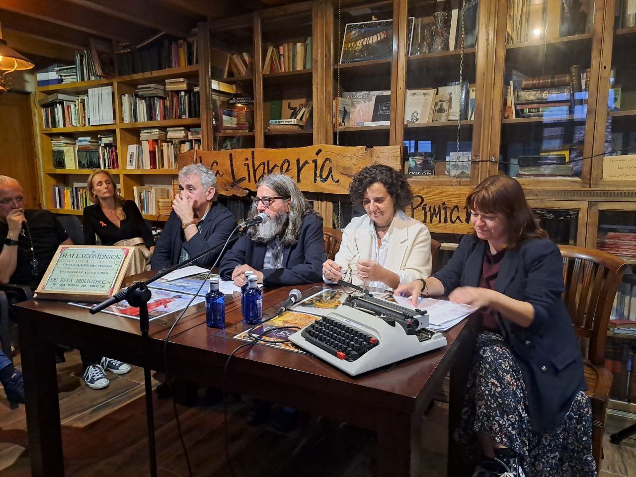 Los Encuentros de Escritores y Críticos de las Letras de Verines celebran 40 años de creación y diálogo Los Encuentros de Escritores y Críticos de las Letras de Verines celebran 40 años de creación y diálogo