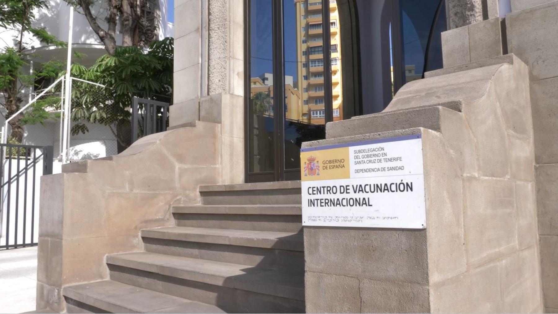 Los Centros de Vacunación Internacional de la Delegación del Gobierno en Canarias recuperan las cifras de atención a viajeros previas a la pandemia