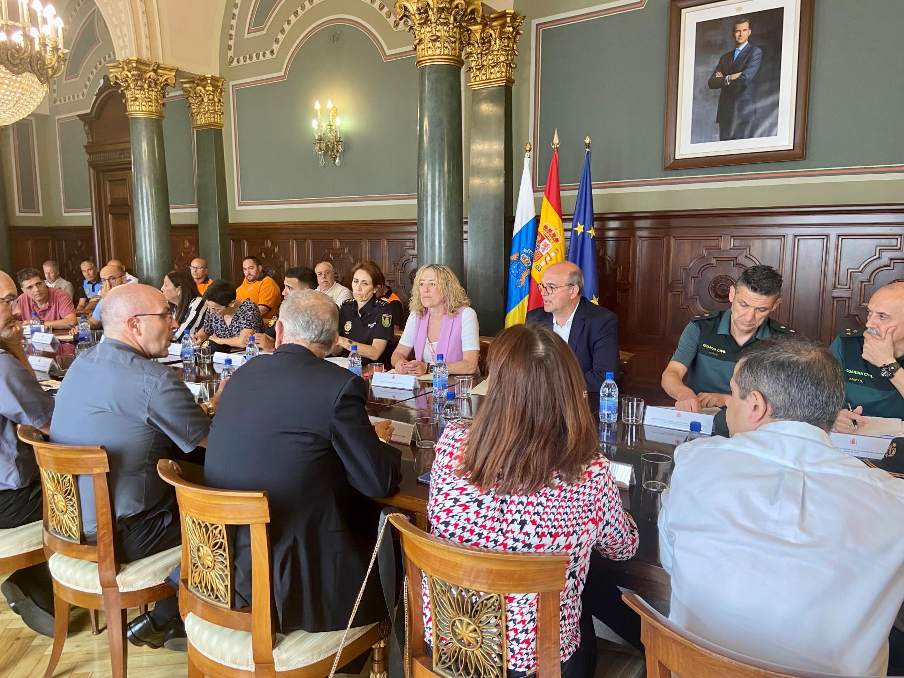 La Delegación del Gobierno y el Ayuntamiento de Teror coordinan con la Administración autonómica y local el dispositivo de seguridad de las Fiestas del Pino 2023