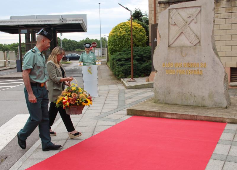 Gómez de Diego preside un acto de homenaje a los guardias civiles víctimas del terrorismo 
