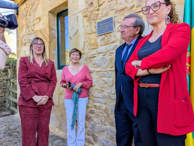 La Delegación del Gobierno homenajea en Rasines a la familia Montes Maza, víctimas del exilio y la represión La Delegación del Gobierno homenajea en Rasines a la familia Montes Maza, víctimas del exilio y la represión