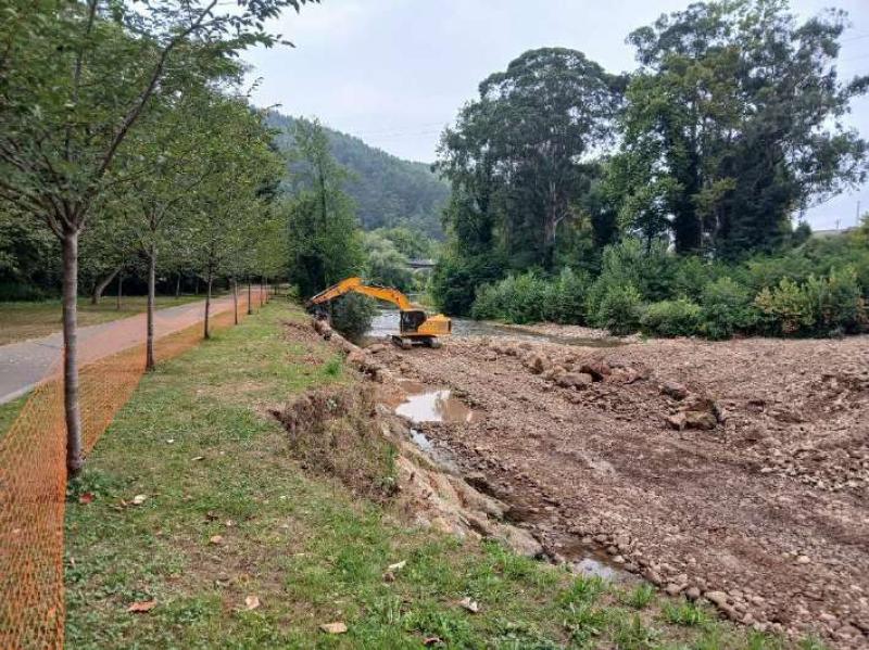La Confederación Hidrográfica del Cantábrico actúa para frenar la erosión en el río Besaya La Confederación Hidrográfica del Cantábrico actúa para frenar la erosión en el río Besaya