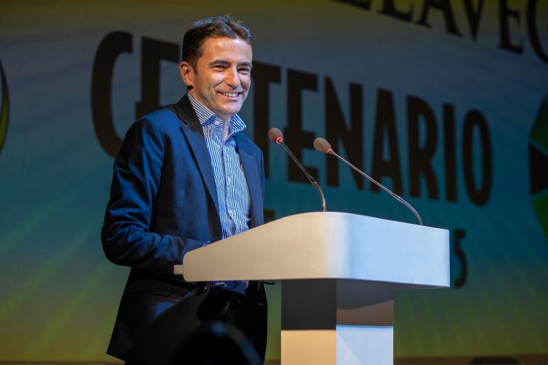 Casares ensalza a la Coral de Torrelavega como “un referente cultural indiscutible” en Cantabria
