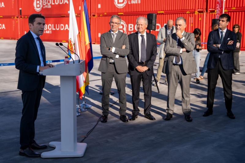 Casares anuncia que el estudio de inversiones para la autovía ferroviaria Valladolid-Santander se abordará en 2026