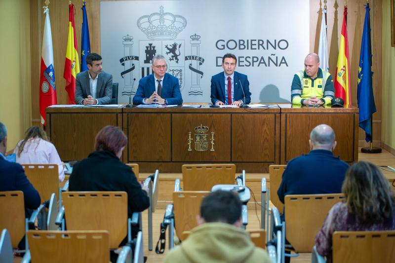 Cantabria contará con 46 quitanieves y más de 300 personas en el dispositivo para hacer frente a las nevadas en las carreteras del Estado Cantabria contará con 46 quitanieves y más de 300 personas en el dispositivo para hacer frente a las nevadas en las carreteras del Estado