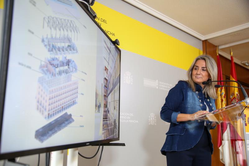 Milagros Tolón presenta el proyecto de rehabilitación integral de la Delegación del Gobierno, que mantendrá las fachadas y la altura actual 