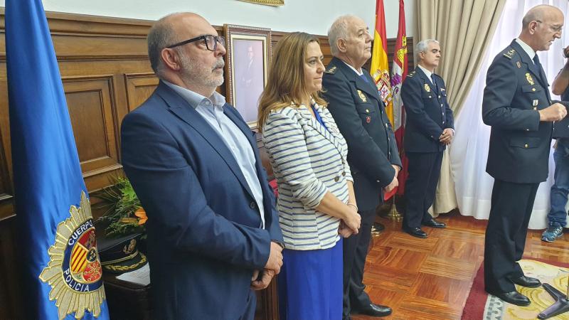 Toma de posesión del nuevo jefe provincial de la Policía Nacional en Soria, Francisco Moñux