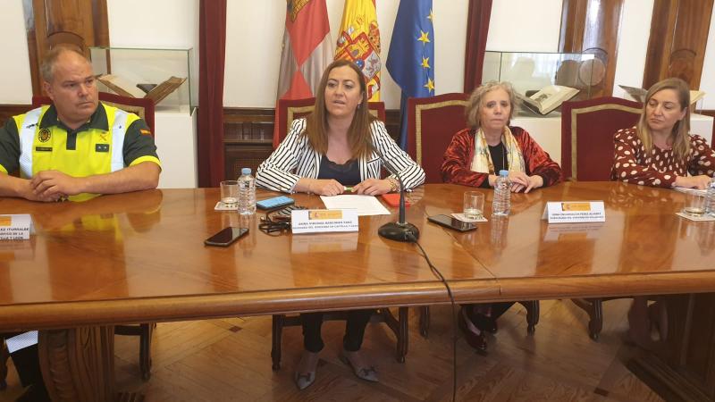 Virginia Barcones presenta en Salamanca la campaña de Tráfico de vigilancia de usuarios vulnerables que se desarrolla en Castilla y León