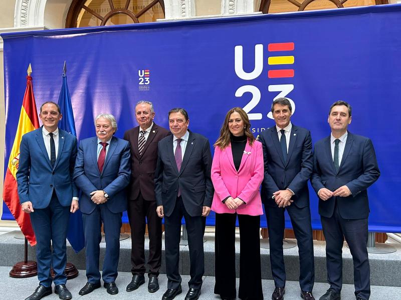 Luis Planas: El Gobierno impulsa el regadío  sostenible y eficiente con una nueva inversión  público-privada de 745 millones de euros
