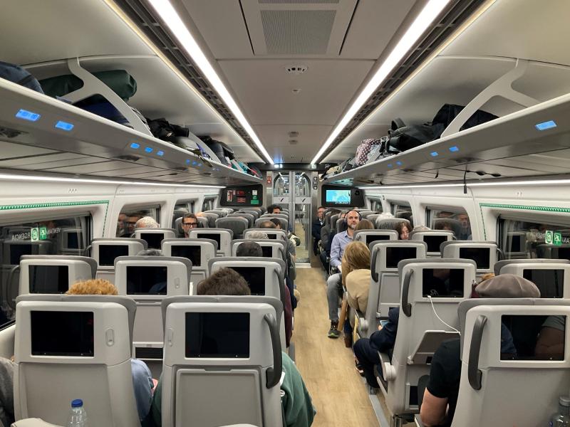 Renfe estrena los nuevos trenes S106 que circularan por León, Palencia, Segovia, Valladolid y Zamora