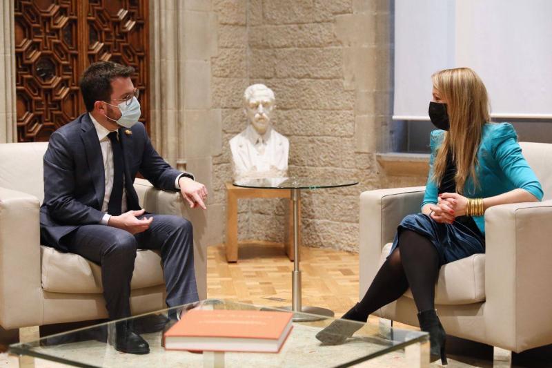 Maria Eugènia Gai es reuneix amb el *president de la Generalitat 