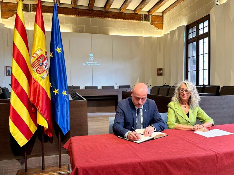 Prieto asegura que el soterramiento de las vías del tren en Sant Feliu de Llobregat finalizará en el plazo previsto