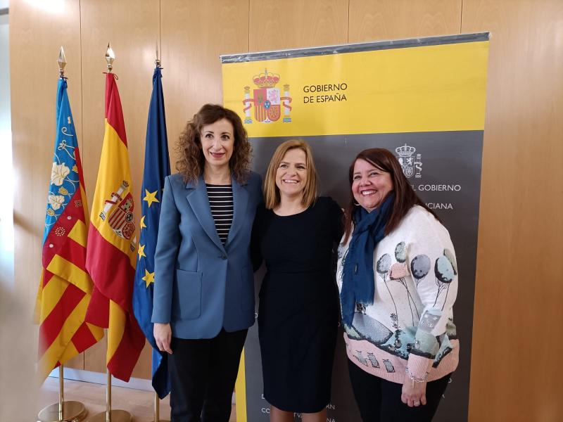 La delegada del Gobierno se reúne con la concejala de Cooperación al Desarrollo y Migración del Ayuntamiento de València para analizar las reformas del reglamento de extranjería