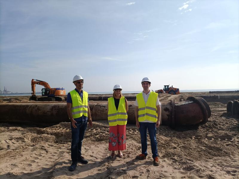 La delegada del Gobierno visita las obras de regeneración de las playas del sur de Valéncia