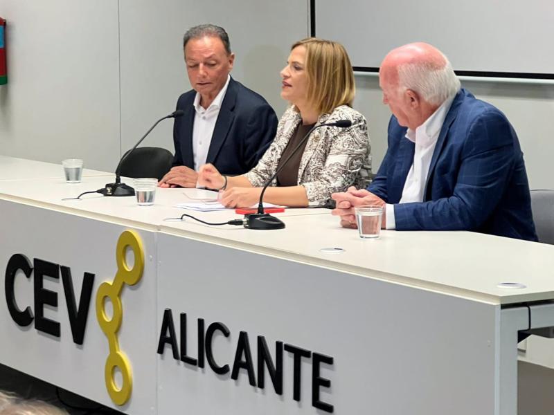 Bernabé: “El Gobierno  ha destinado a la provincia de Alicante en esta legislatura más de 2.000M€”