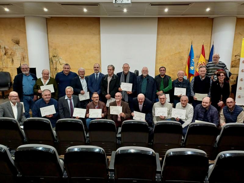 La Delegación del Gobierno reconoce la labor de 18 radioaficionados de la REMER