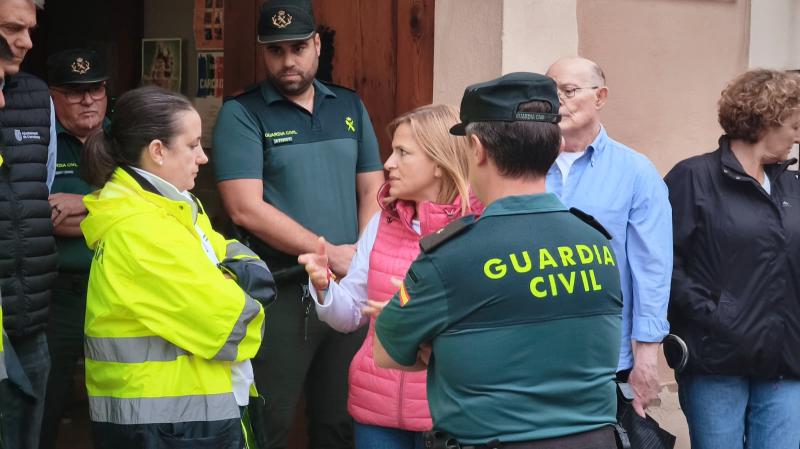 La delegada visita las zonas afectadas por el temporal en Carcaixent (Valencia) La delegada visita las zonas afectadas por el temporal en Carcaixent (Valencia)