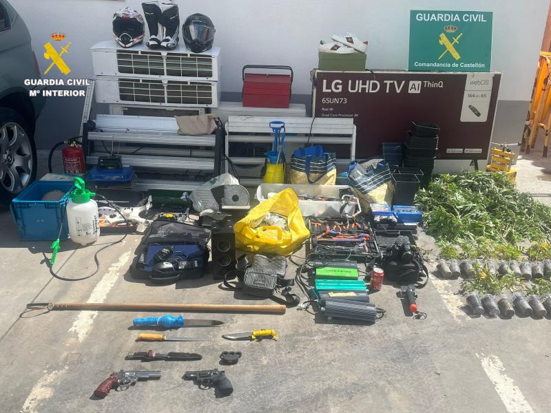 Detenidas cuatro personas por delitos de tráfico de drogas, blanqueo de capitales y pertenencia a organización criminal