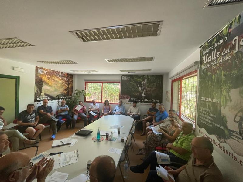 Constituidas las comisiones de seguimiento de las obras para modernizar regadíos de montaña en el Valle del Jerte (Cáceres) 