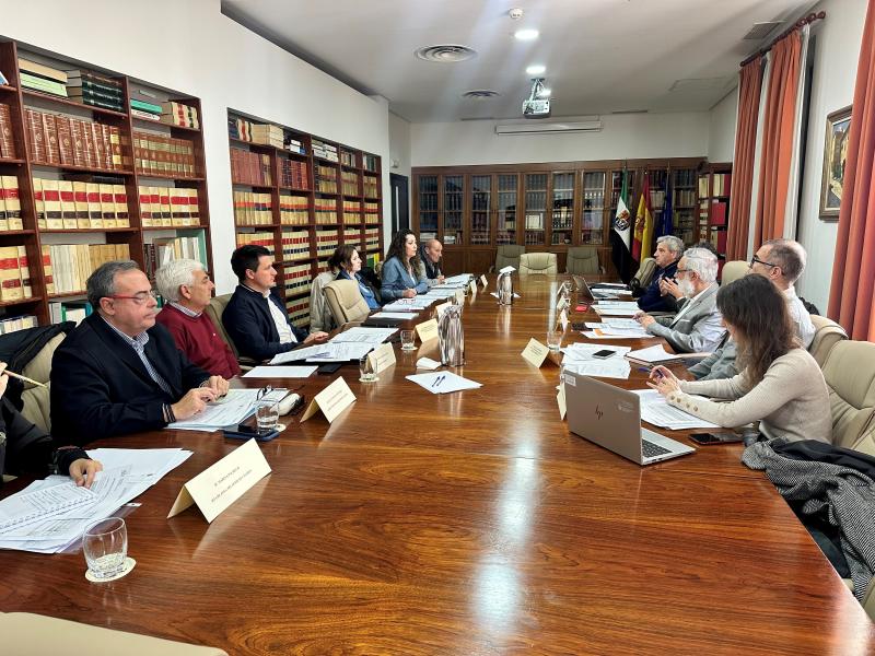 Las Comisiones de Seguimiento Provinciales del PROFEA adjudican 29,36 millones de euros a la provincia de Badajoz y 22,42 a la de Cáceres