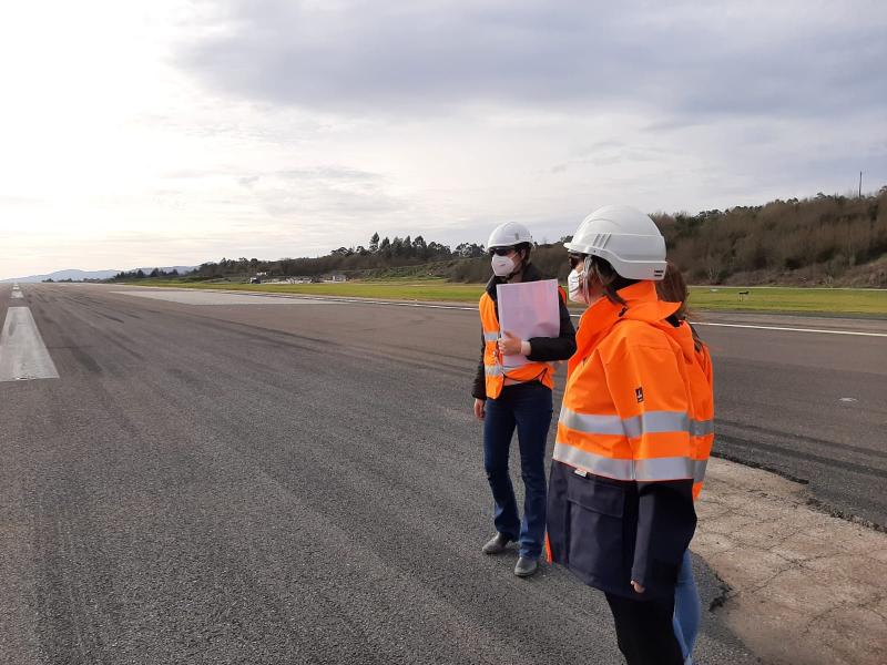Maica  Larriba agradece al personal externo y de AENA el esfuerzo realizado para reabrir la pista del Aeropuerto de Vigo en un tiempo récord<br/>