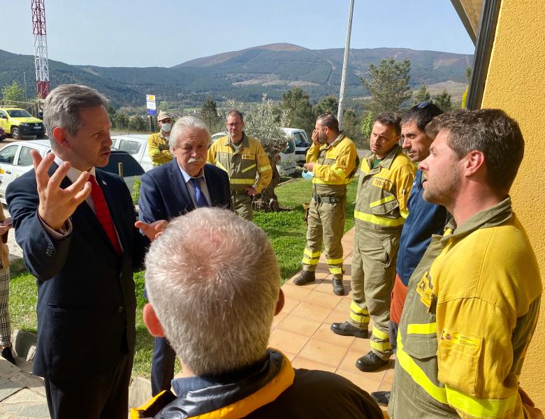 José Miñones anuncia que o Goberno investirá 3,8 millóns de euros do Plan de Recuperación para crear en Laza unha das bases de defensa contra incendios máis modernas de España