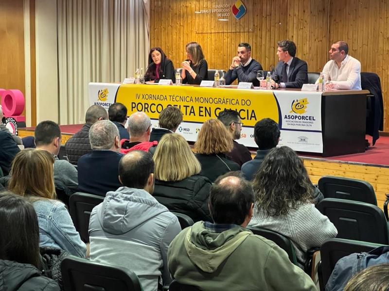 Isabel Rodríguez destaca en la jornada de Asoporcel el compromiso del Gobierno con el sector ganadero, adelantando 26,7M€ de las ayudas de la PAC en Galicia