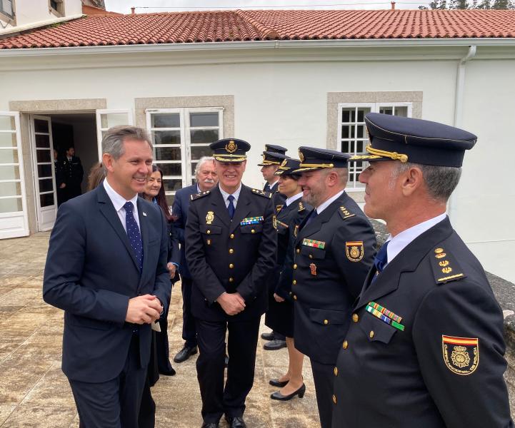 José Miñones valora el refuerzo del Gobierno en seguridad ciudadana en la presentación de los nuevos comisarios que se incorporan a la Jefatura Superior de Policía de Galicia