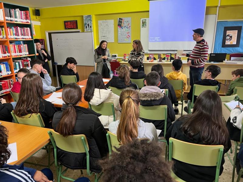 El Ministerio de Cultura e Deporte promueve en Galicia 18 encuentros literarios para la animación lectora en Institutos de Enseñanza Secundario