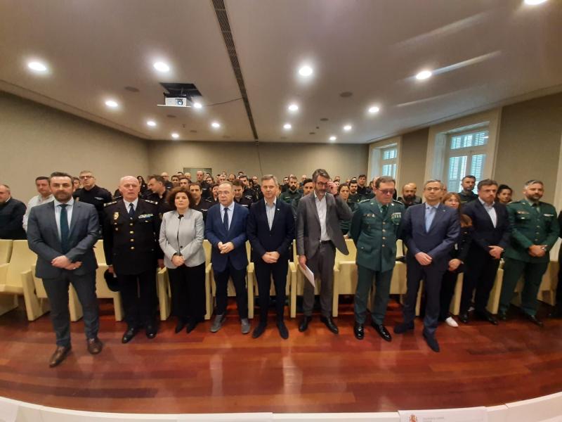 José Miñones apela a la formación en prevención y a la acción de las Fuerzas de Seguridad para consolidar la bajada de estafas telemáticas que registró Galicia en el año 2022