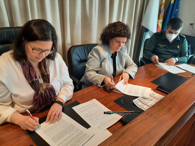 Bergondo asina o protocolo de adhesión ao sistema *Viogen para a protección de mulleres vítimas de violencia de xénero