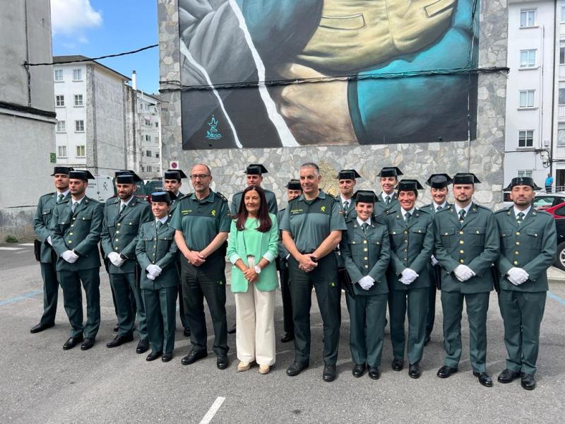 Isabel Rodríguez recibe a los 15 guardias civiles en prácticas que se incorporan a la provincia de Lugo