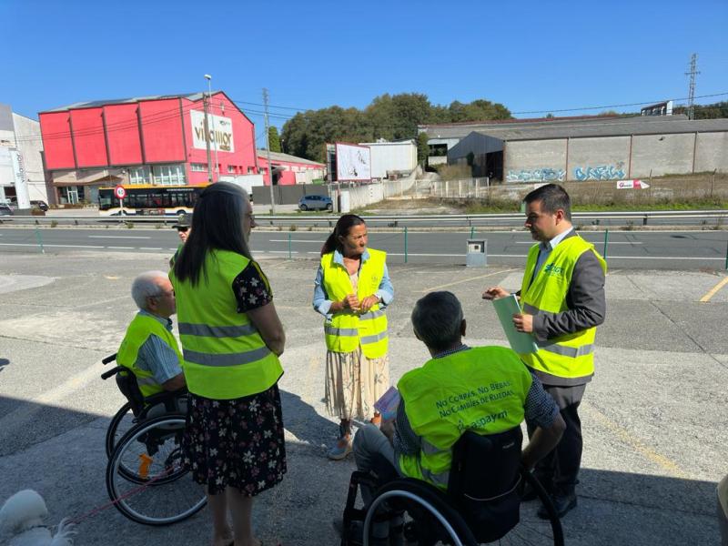 La DGT inicia una campaña de control sobre distracciones al volante, causa de 4 accidentes mortales este año en la provincia de Lugo