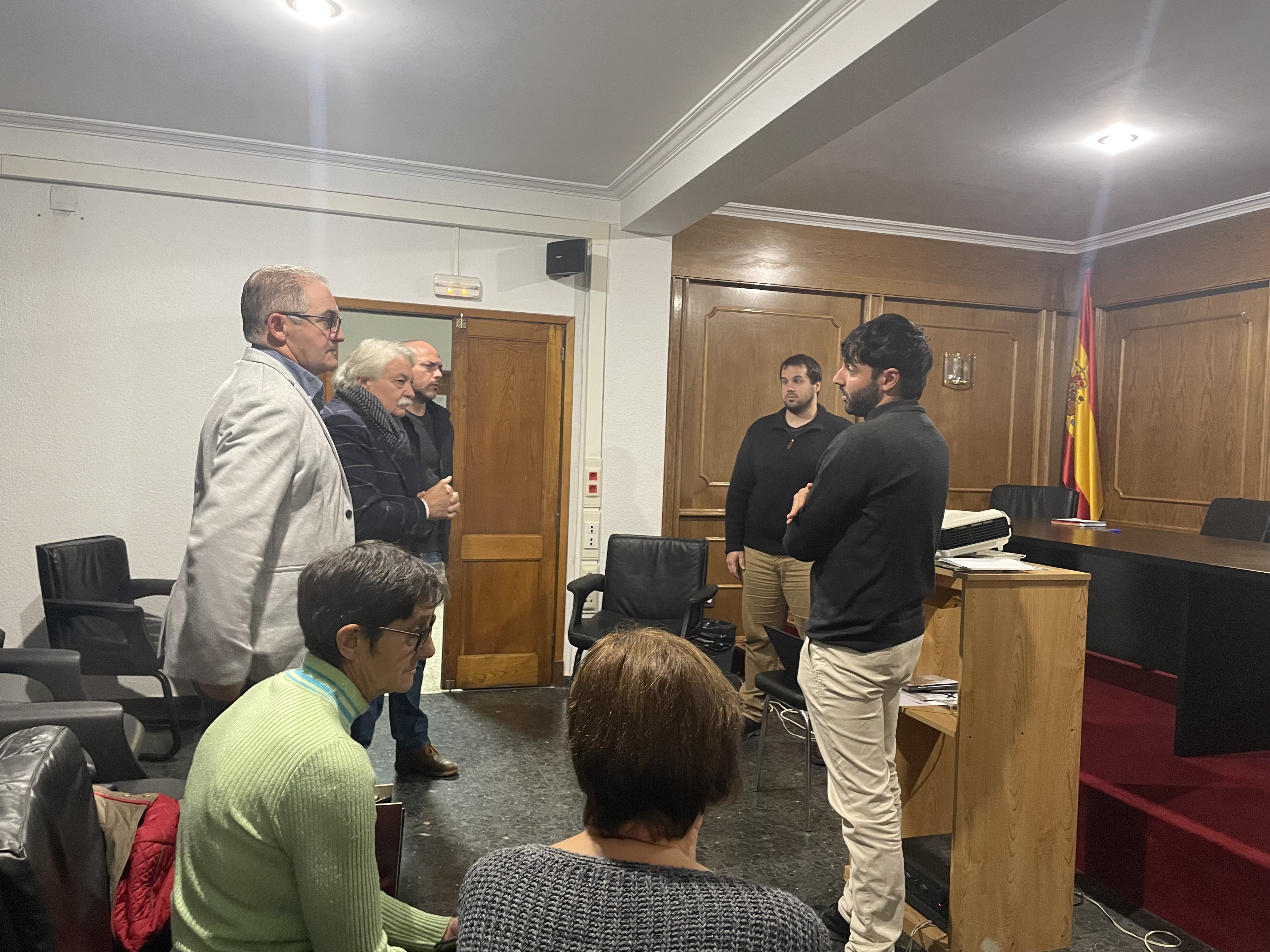 Emilio González presentó el programa InecoRuralTIC que “da el pistoletazo de salida” de su segunda edición en el concello de Manzaneda 