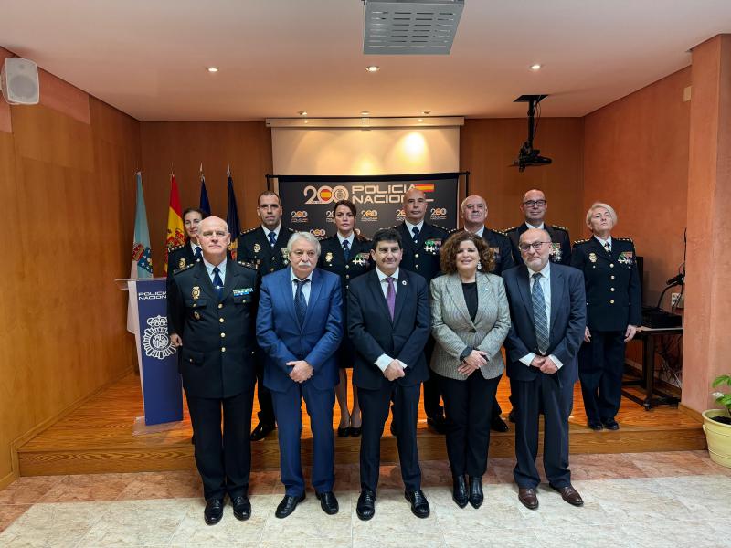Pedro Blanco anima a los nuevos comisarios y comisarias a seguir haciendo de Galicia una de las comunidades más seguras de España
