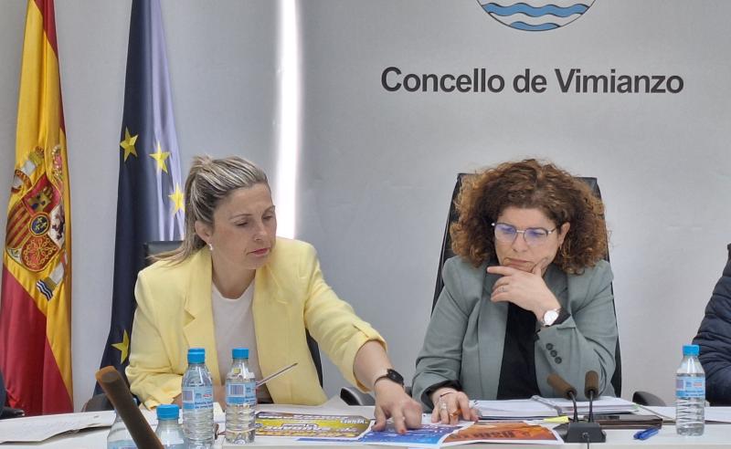 María Rivas e a alcaldesa Mónica Rodríguez ultiman os dispositivos de seguridade para as festas de Vimianzo