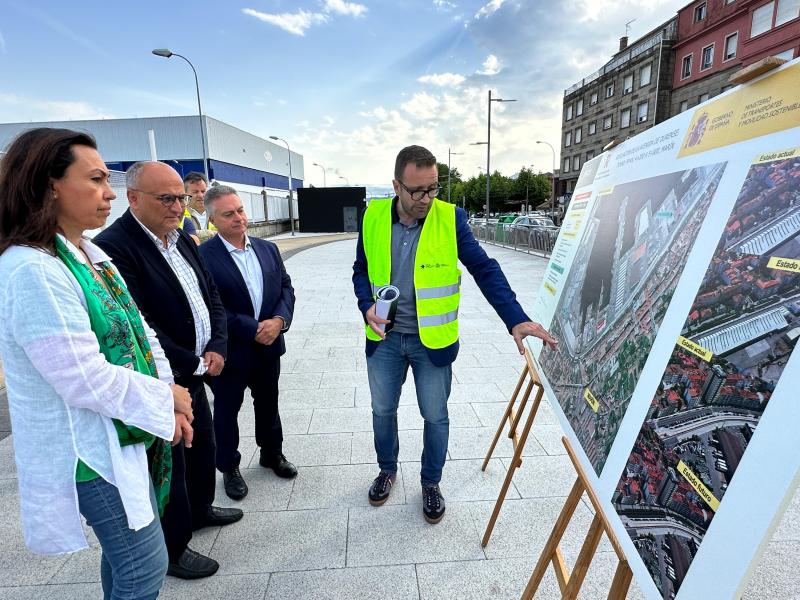 Abel Losada visita las obras de la avenida de Ourense, en Marín, y subraya el ejemplo del Gobierno en la colaboración con todos los ayuntamientos
