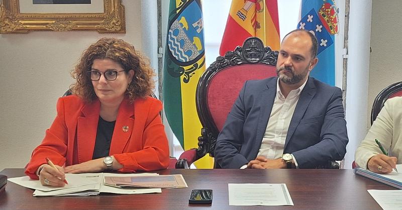 María Rivas e o alcalde sinalan que Pontedeume é un concello seguro e acordan o reforzo dos dispositivos de face ás festas