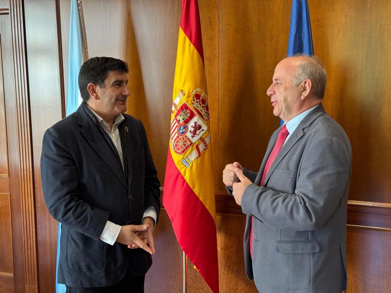Pedro Blanco se despide del jefe regional de Operaciones en Galicia de la Policía Nacional, Fernando Martínez Pedro Blanco se despide del jefe regional de Operaciones en Galicia de la Policía Nacional, Fernando Martínez