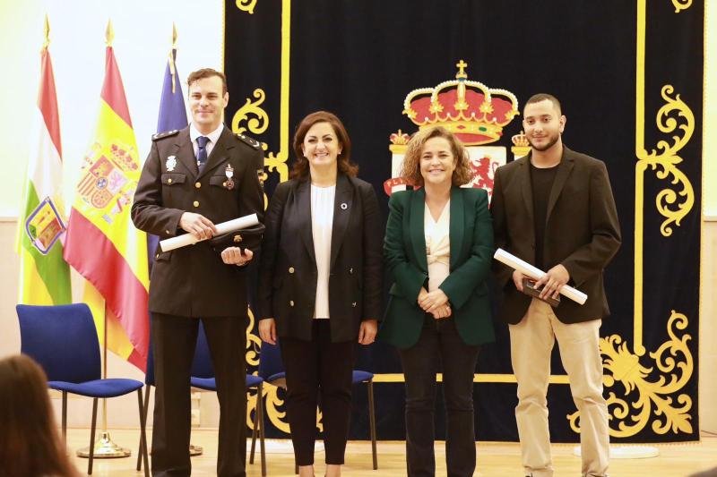 Arraiz Nalda agradece a los condecorados con las medallas al Mérito de la Protección Civil en La Rioja su espíritu de sacrificio en defensa del conjunto de la ciudadanía