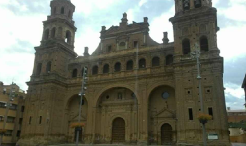 Mitma licita las obras de restauración de los zócalos del interior de la Colegiata de San Miguel Arcángel de Alfaro