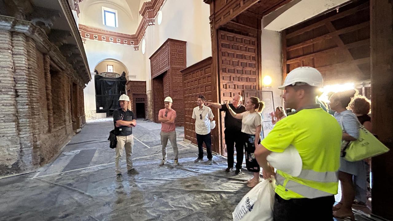 La delegada del Gobierno visita las obras de restauración de la Colegiata de San Miguel Arcángel de Alfaro