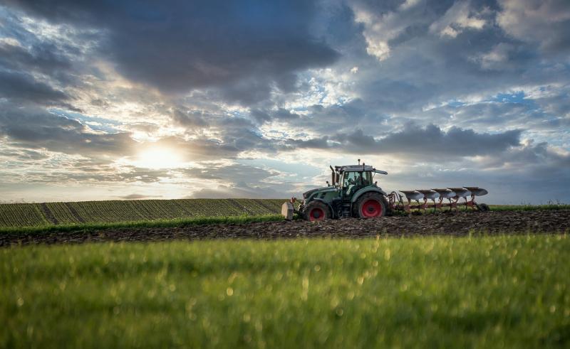 Más de 1.600 agricultores de la Comunidad de Madrid reciben hoy 2,4 millones de euros para compensar la subida del precio de los fertilizantes