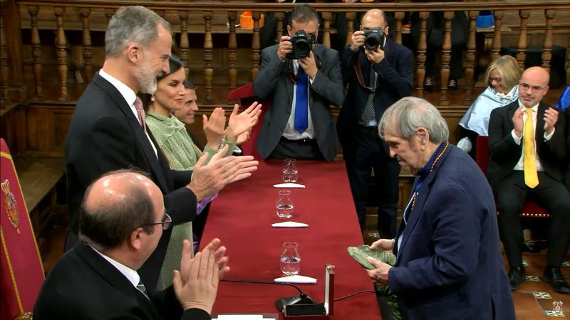 Francisco Martín asiste a la entrega del Premio “Miguel de Cervantes” 2022 al poeta Rafael Cadenas, presidida por SS.MM. los Reyes en Alcalá de Henares