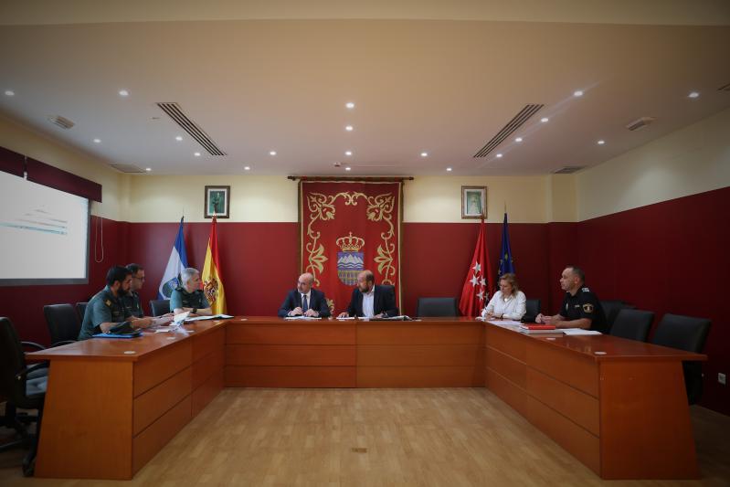 Francisco Martín preside la Junta Local de Seguridad de Guadalix de la Sierra junto al alcalde de la localidad
