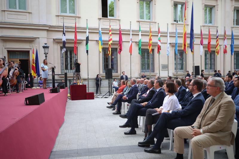 Francisco Martín asiste en el Senado al acto conmemorativo del Día de Europa