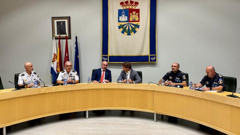 Francisco Martín preside junto al alcalde Javier Ayala la Junta Local de Seguridad del Ayuntamiento de Fuenlabrada